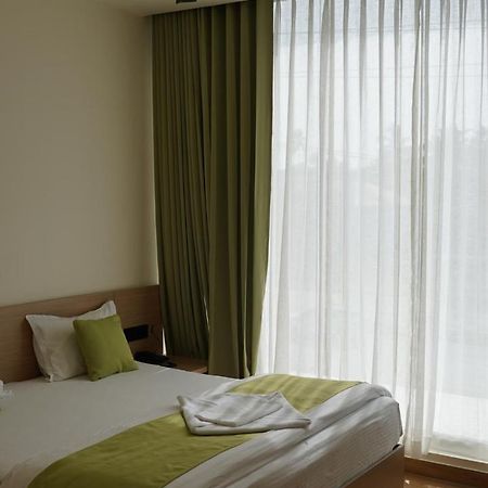 Dn Hotel Kochi Luaran gambar