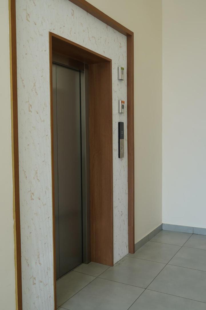 Dn Hotel Kochi Luaran gambar