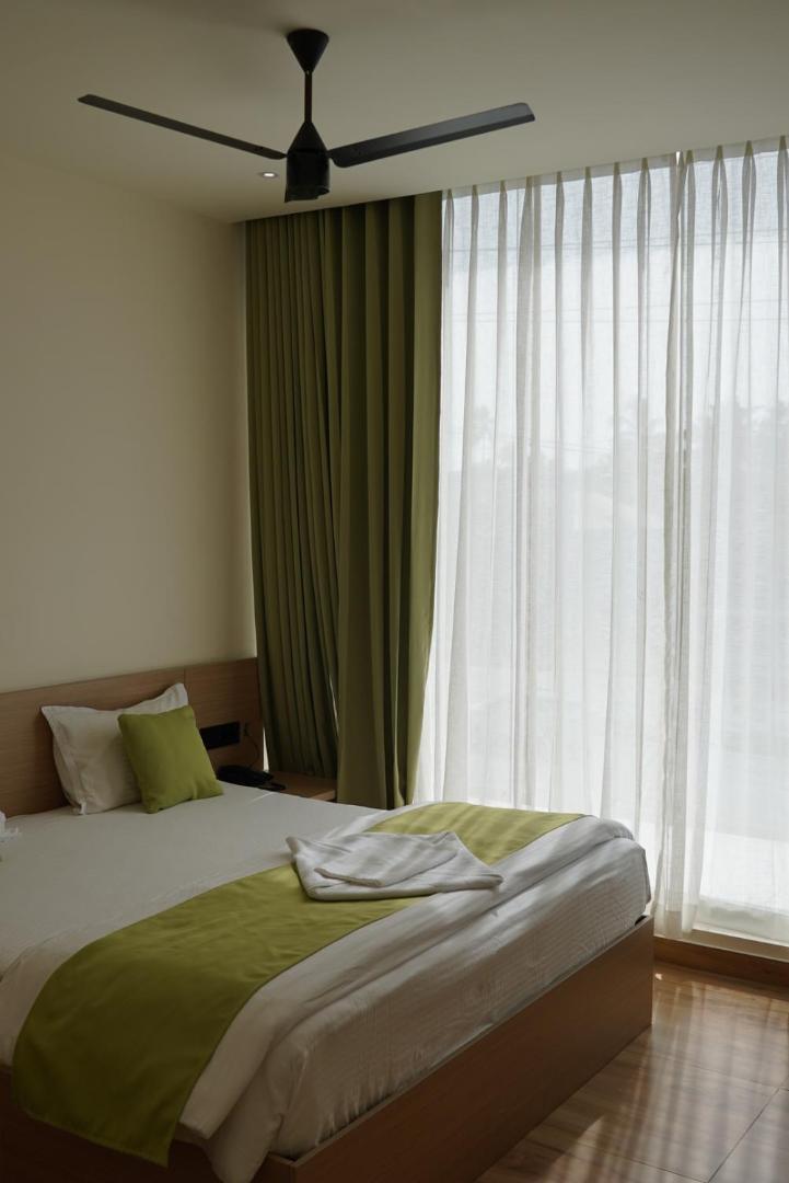 Dn Hotel Kochi Luaran gambar